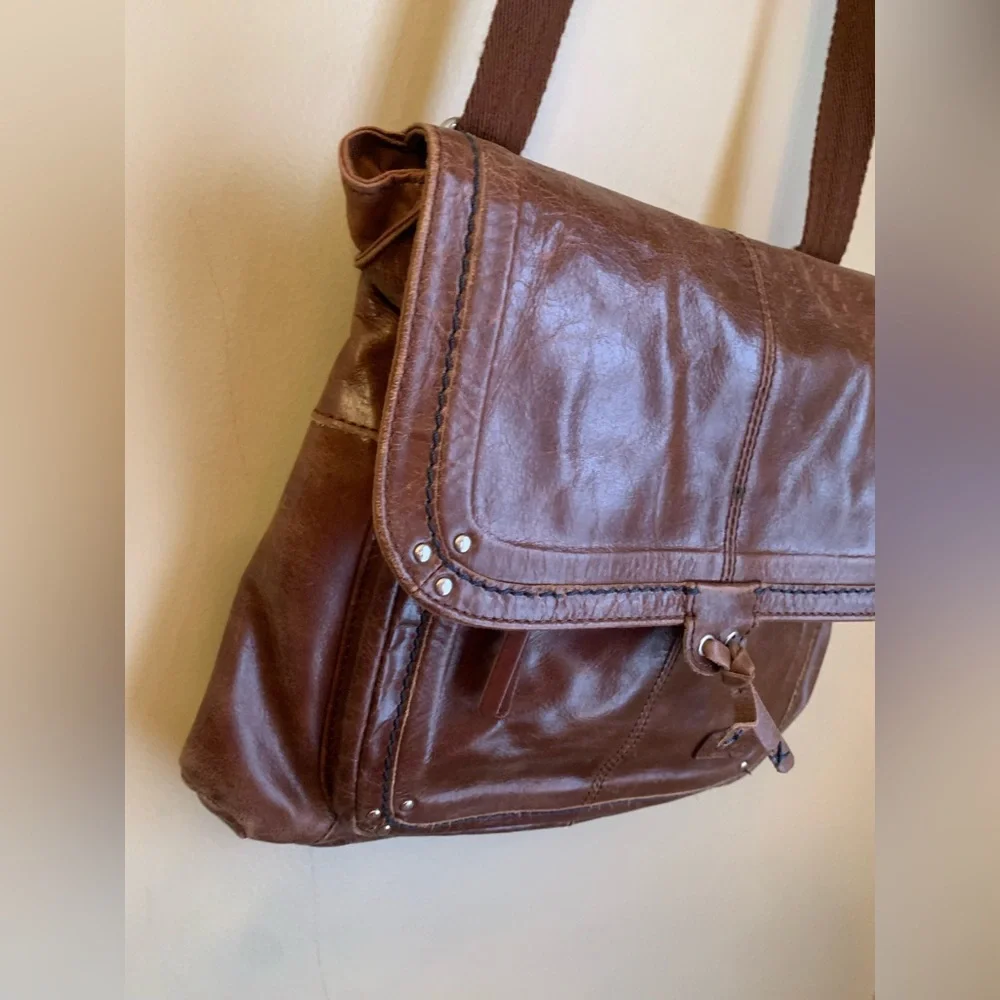 The Sak Ventura Brown Leather Backpack Crossbody Bag Convertible Boho Chic